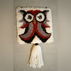 Vintage latch hook owl wall hanging!